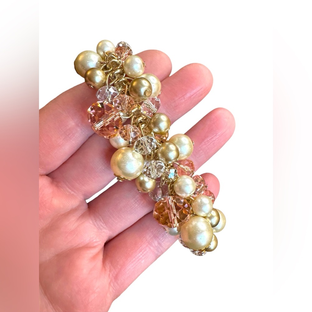 Elegant stretchy expandible Gold finish Crystal & pearl Beaded cha cha  Bracelet